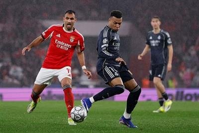 Champions League: Madrid drop to play-offs, five English clubs move into round of 16