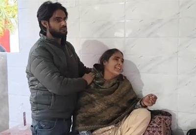 Six killed as speeding truck ploughs into passengers on Yamuna Expressway in Mathura