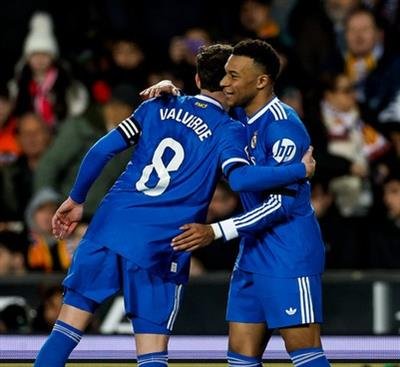 Real Madrid win in Valencia, Betis take Copa revenge in La Liga