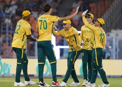 T20 WC: SA elect to bowl first against UAE