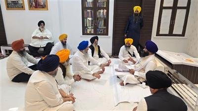 DSGMC delegation meets Akal Takht Jathedar, clarifies position on Oct 25 meeting