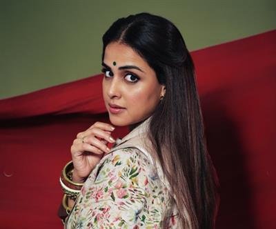 Genelia D’Souza kickstarts Monday on a spiritual note, asks all to ‘count their blessings’