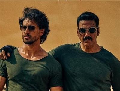 Akshay Kumar calls Tiger Shroff his ‘younger brother’ in heartfelt birthday note