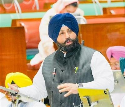 Centre’s foreign policy fiasco has triggered nationwide energy crisis: Harjot Singh Bains