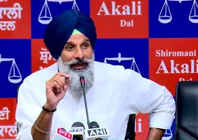 Bikram Majithia demands CBI probe into multi-crore ‘panjeeri’ scam executed under the direct supervision of CM Bhagwant Mann.