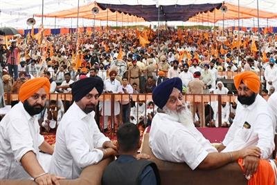 SAD arraigned against parties of Delhi. We are committed to ‘sewa’ while they only come to rule and loot: Sukhbir Badal.