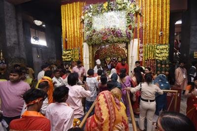 Ram Navami celebrations underway in Patna with devotion, grandeur; Nitin Nabin prays at Mahavir Temple