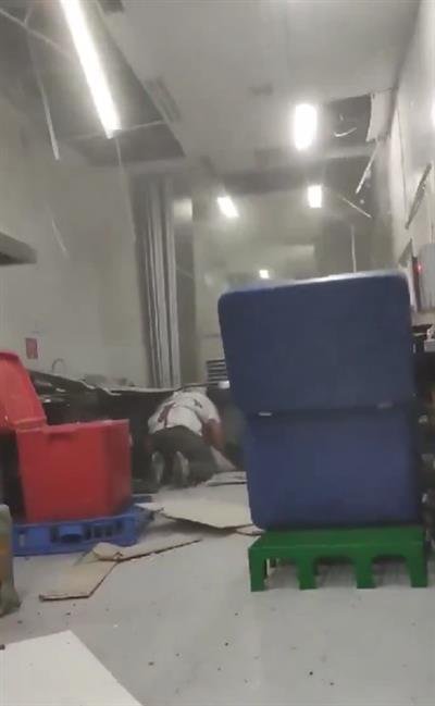 Powerful 7.4 quake jolts Indonesia; tsunami warning issued for coastal regions