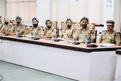 Dr. Ravjot Singh reviews functioning of Prisons Department, holds meeting with Jail Superintendents