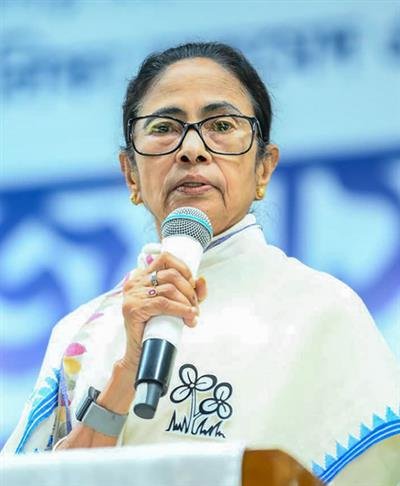 CM Mamata questions PM Modi's silence over Pak minister's Kolkata threat