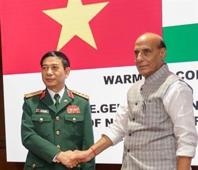 Rajnath Singh congratulates Phan Van Giang on appointment as Vietnam's Defence Minister