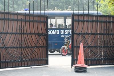 Delhi Secretariat receives bomb threat mail; search on