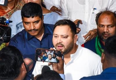 Tejashwi Yadav slams Nitish Kumar govt over delay in TRE-4 recruitment