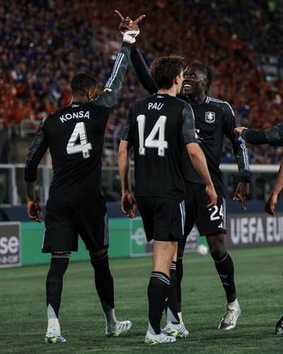 Europa League: Watkins strikes twice as Villa beat Bologna in QF first leg