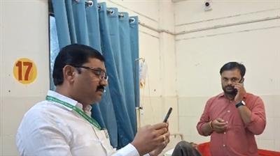 Union Minister reviews situation, assures proper medical care as pilgrim bus overturns in UP's Ghazipur