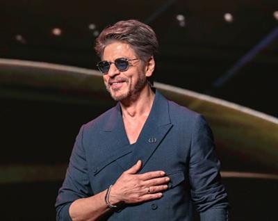 SRK in advanced talks with Sanjay Leela Bhansali for 'age-appropriate role' in romantic film