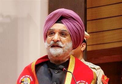 Deeply concerned; have directed police to provide full security to Army officer, his family: Delhi L-G