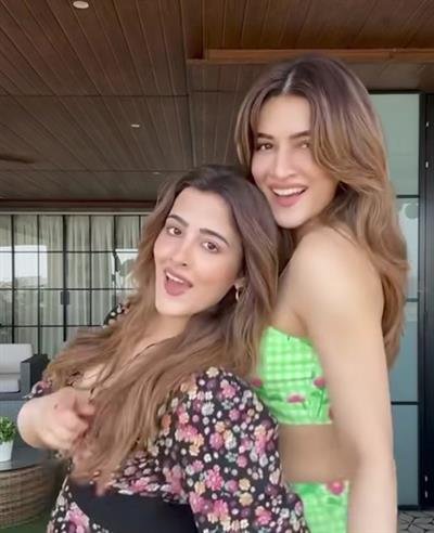 Rashmika Mandanna says she wants to be a part of Kriti Sanon, Nupur Sanon’s fun dance on 'Jab Talak'